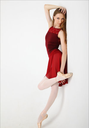 18 year old braces clad cutie Liza Rowe stripping naked if you please